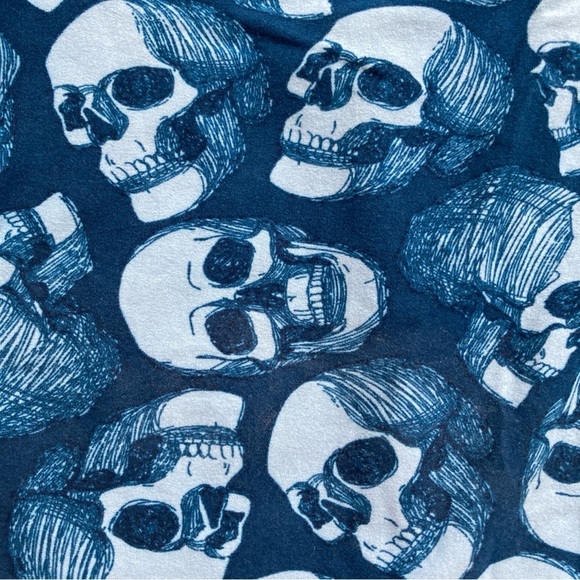 NWT LuLaRoe TC leggings Halloween blue skulls rare Whimsygoth witchy HTF UNICORN - Picture 2 of 3
